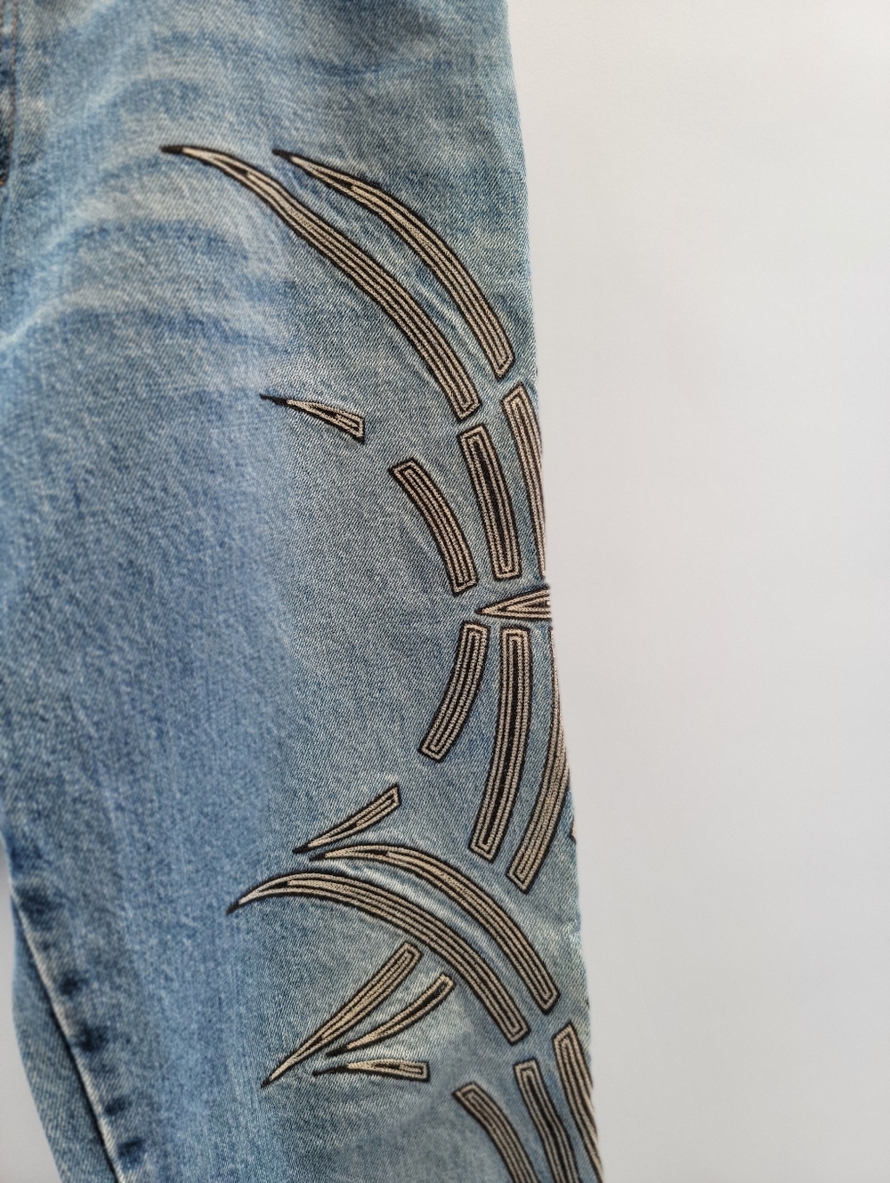Roberto Cavalli Vintage Y2K Tribal Embroidered Blue Jeans Mens Size Medium W32 - Picture 9 of 16